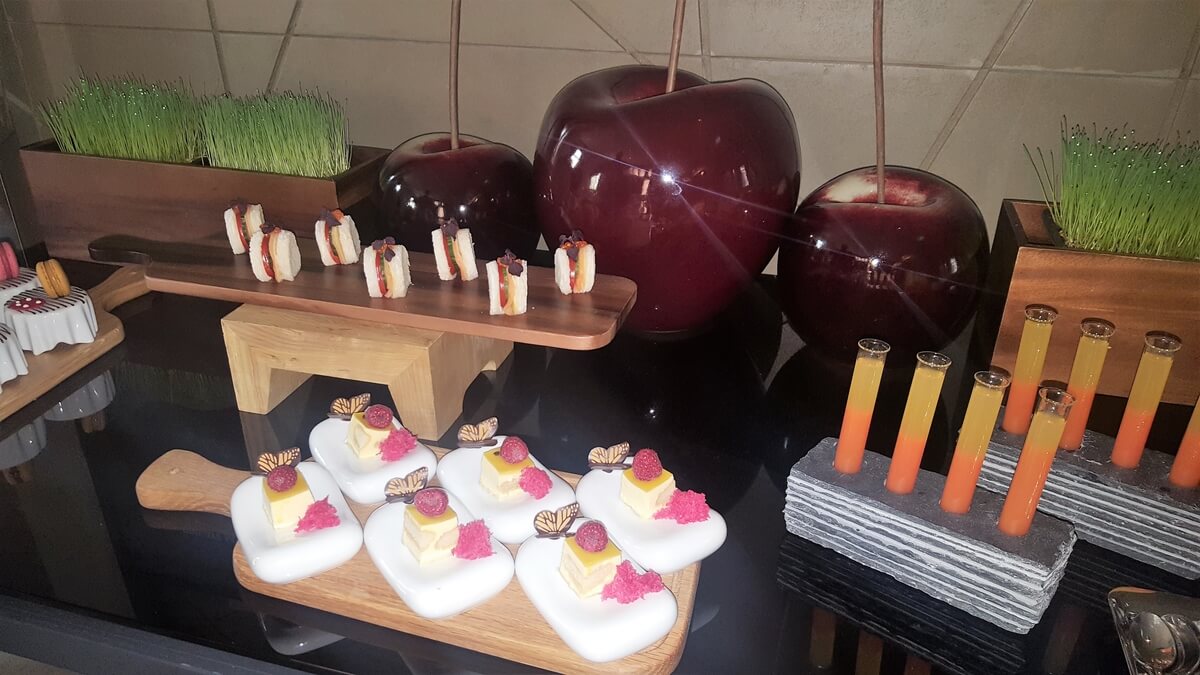 JW canapes